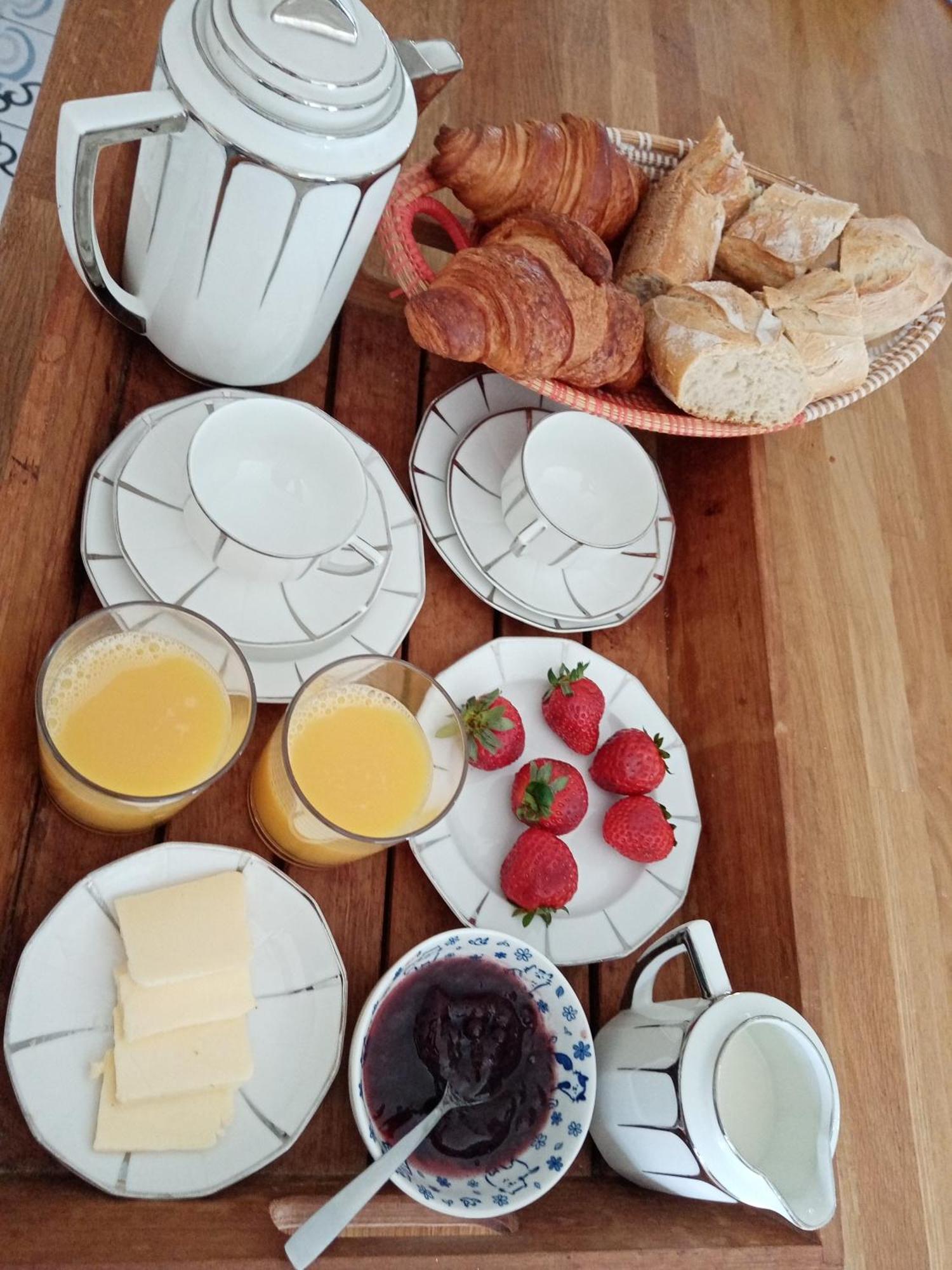 Rose Garden Bayeux Bed & Breakfast Bagian luar foto